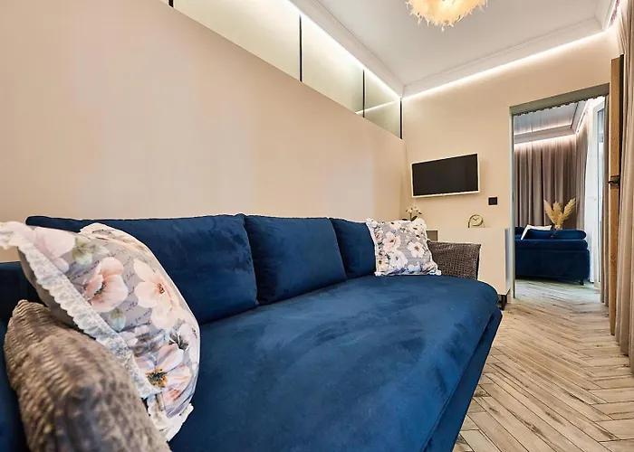 Golden Hour Apartments- Matejki 17 公寓 *