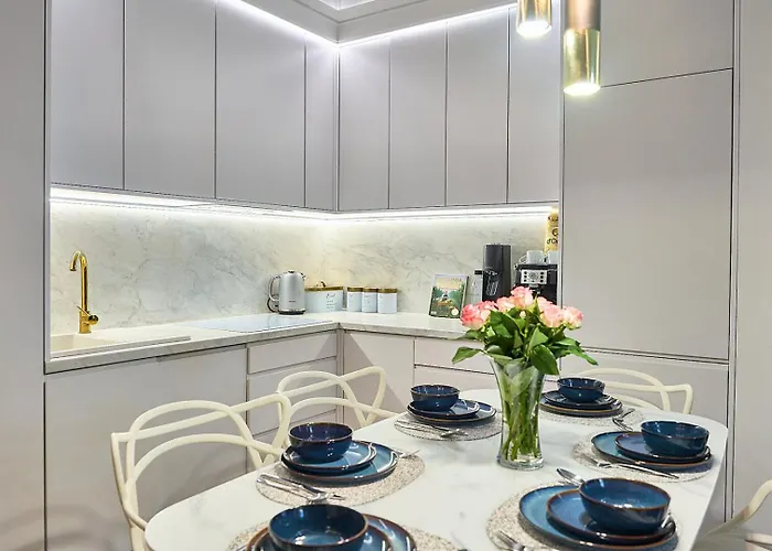 Golden Hour Apartments- Matejki 17 公寓 斯维诺乌伊希切